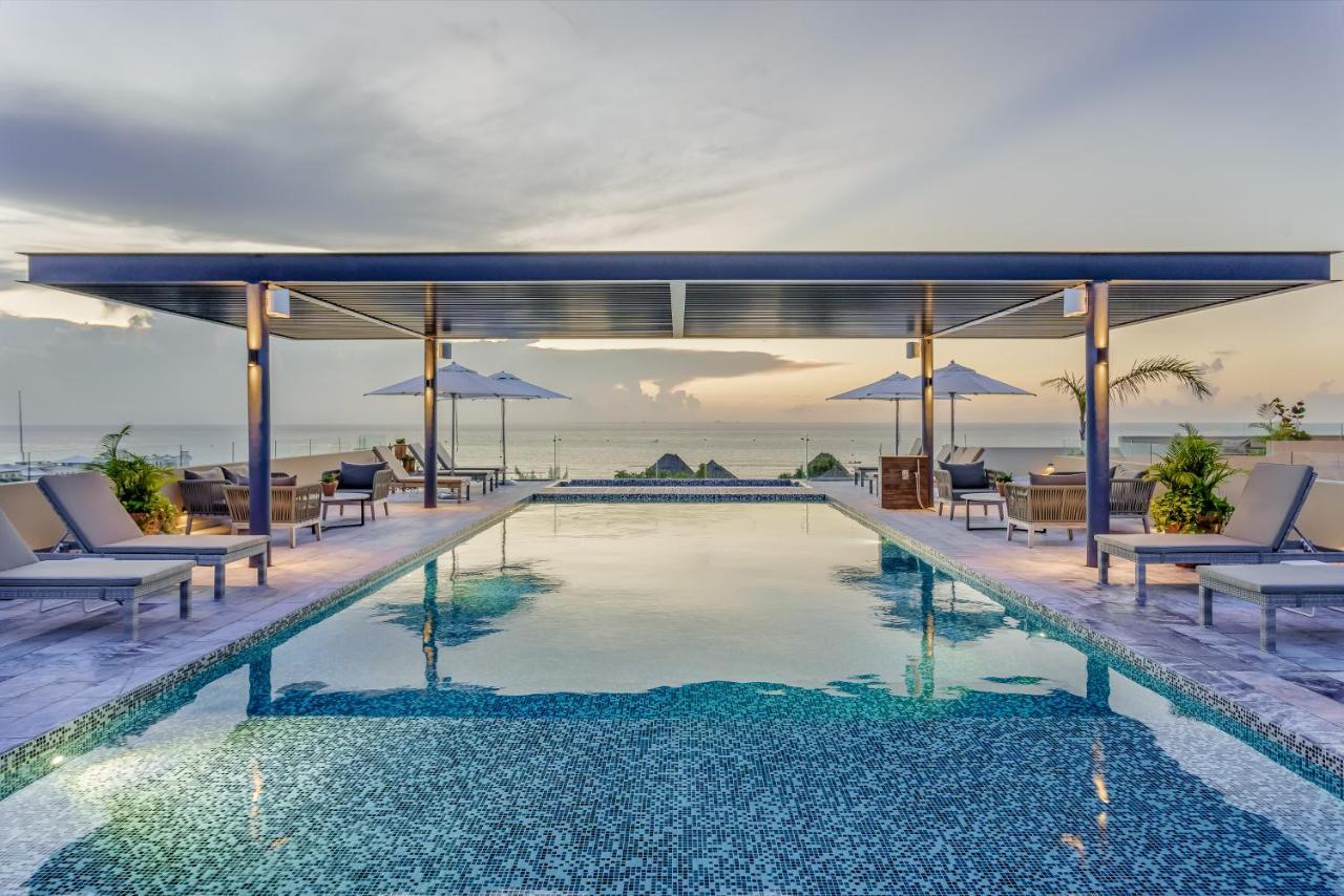 Apartahotel Singular Joy Residences 3*